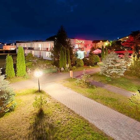 Bispol Hotel Trzebiatów Eksteriør billede